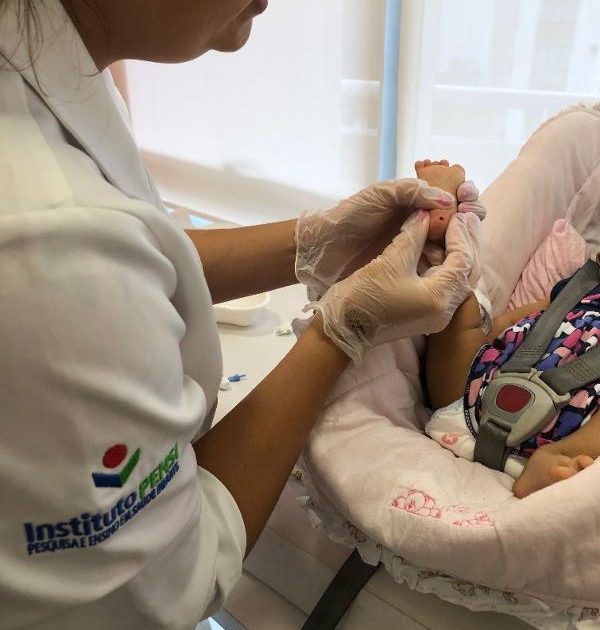 Teste do pezinho pode descobrir doenças imunológicas em recém-nascido Teste do pezinho pode descobrir doenças imunológicas em recém-nascido